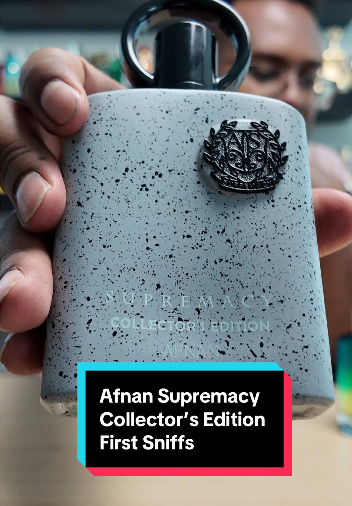This one surprised me, very beautiful blend between the masculine and citrus, can’t wait to test it out! How’d you guys feel about it? #fragrance #datascents #afnansupremacycollectorsedition #supremacycollectorsedition #masculinefragrances 