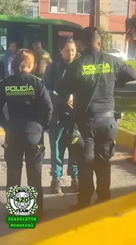 2 parte   mujer no paga el servicio 