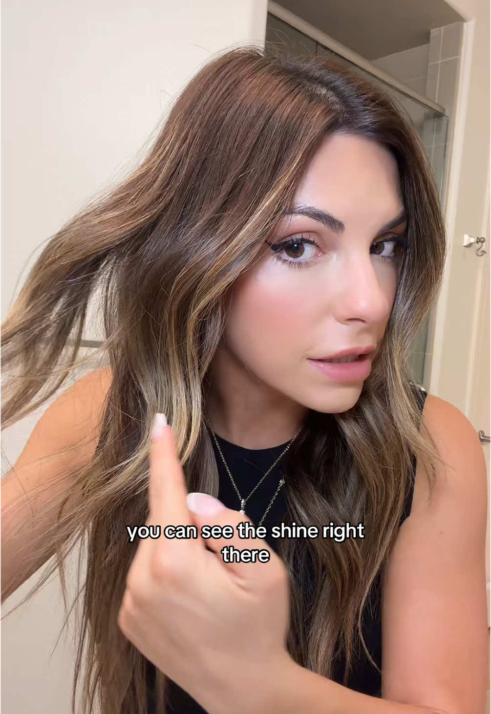 @Kérastase #giftedbykerastase #kerastaseclub #liveyourlifeingloss instant transformation with their NEW High-Performance Hair Gloss!!!!!!!!! Been using it the past few weeks and I believe in this! 