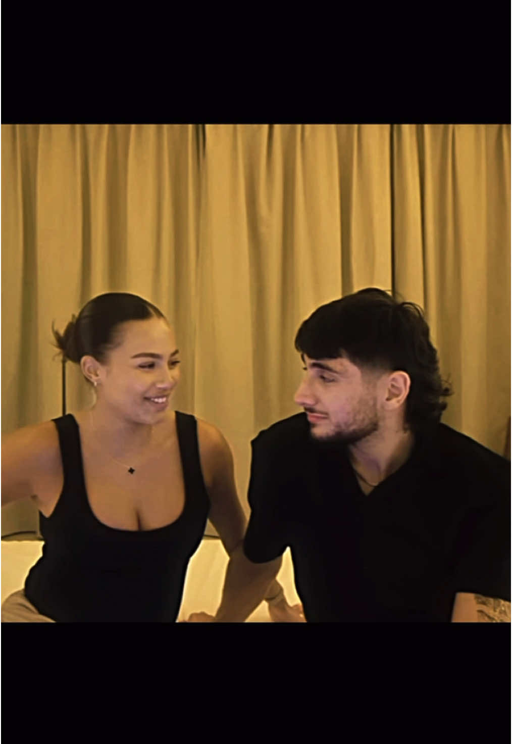 the way they look at each other 🥹🥹 love them so so much @tennesseethresh @Danny Aarons @Punchin’ #tennessee #tennesseethresh #dannyarrons #dannyandtennesse #inlove #fyp #edit 