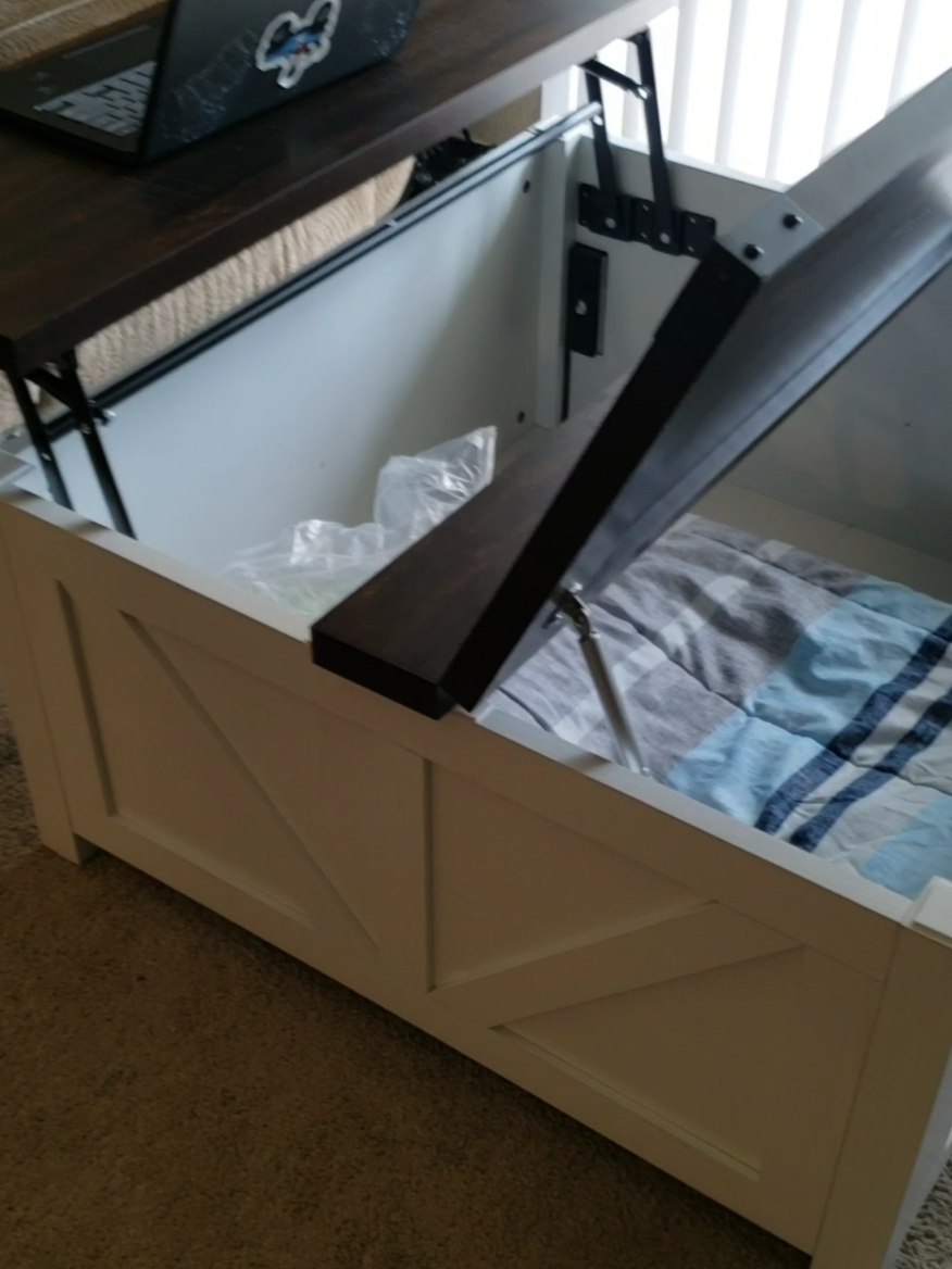 It's very sturdy and exactly what I was hoping it would be #farmhousecoffeetable #coffeetable #table #desk #farmhousedecor #homedecorideas #tiktokshop #spotlightfinds #tiktokshoprestock #tiktokshoptimetobloomfinds #tiktokshoptrendingfreshfinds #creatornewarrivals #tiktokshopmothersday 