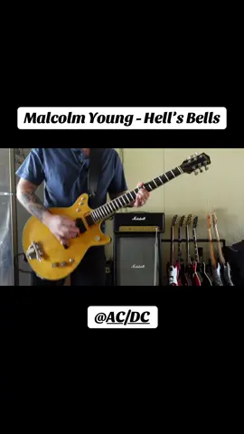 Simple yet effective🤘🤘🔥#acdc #malcolmyoung #guitarist #acdcfans #guitartok #musician #guitarplayer #acdctribute #rockandroll #guitar #music #angusyoung 