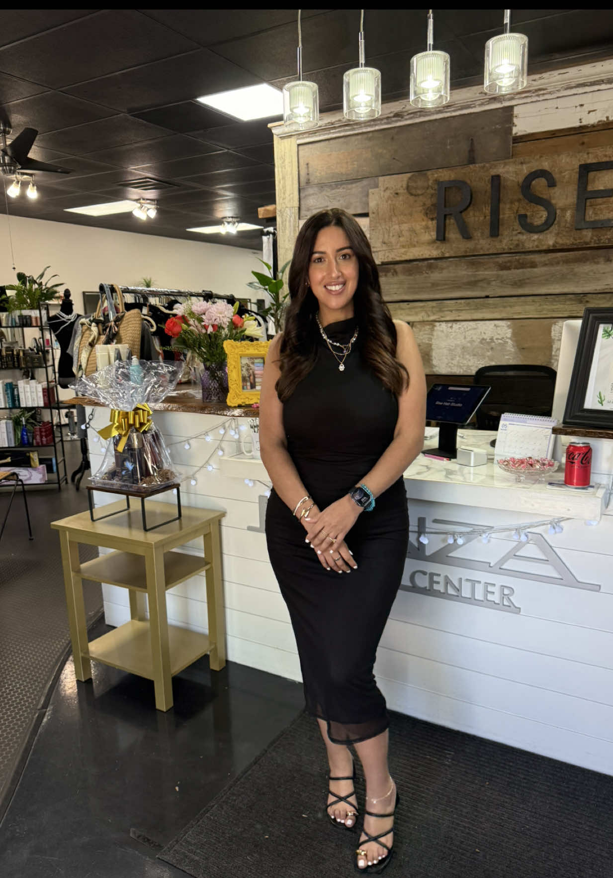 Just a reminder: black will always be the moment 🖤 #OOTD #ArabTikTok #fypシ゚viral #chicvibes #fyp #dressedtoimpress #fitcheck #stylegoals #moroccanbeauty #WeekendVibes #pourtoi #maghreb_united🇩🇿🇲🇦🇹🇳 