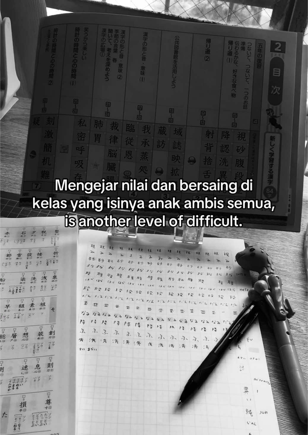 Nasib masuk kelas unggulan ya pasti harus bersaing sama yang otak nya kayak robot🥲🙃 #student #study #studentinjapan #lovestudy #nonatestudy 