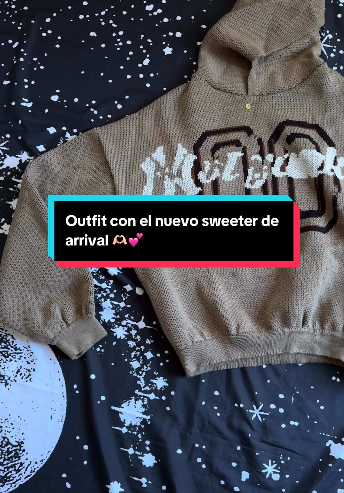 Me compré el sweeter del último drop de arrival y está brutal, tiene un diseño y una caída muy muy bonita, y hoy te enseño un outfit. Espero que te gusté  🫶🏻🤝🏼 @Arrival #outfit #boxyfit  #streetwear #sweeter #OOTD #grwm #modamasculina #moda #fyp