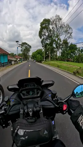 Ke Jogja via Selatan, se enak itu ternyta #xmax #touring #turing #jogja 