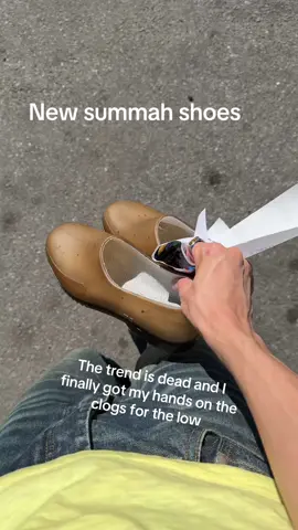 #ootdinspo #fashiontiktok #gardenclogs 