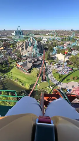 My favourite ride <3 (I wish I screamed on the first drop) #fyp #canadaswonderland #wonderland #yukonstriker #leviathan #behemoth  @M💸 