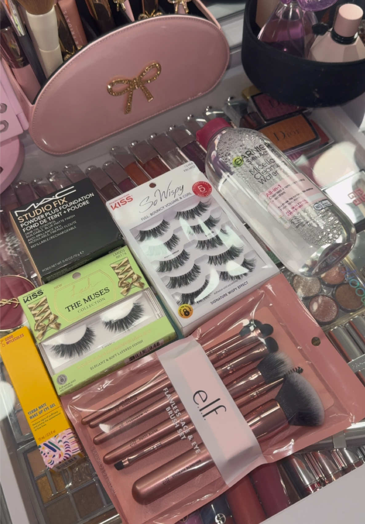 @Ulta Beauty @Good Molecules @Kiss Lashes @e.l.f. Cosmetics @GarnierUSA @maccosmetics 🎀 #ultahaul #kisslashespompadour #macstudiofix 