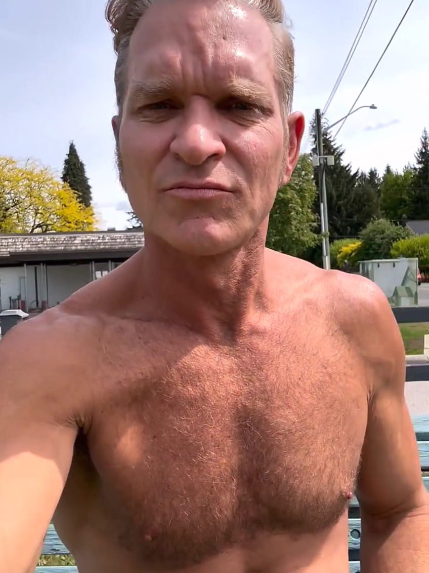 @Brent Ray Fraser just VIBIN' with no shirt!!! 😜♥️😋 #fyp #foryoupage #foryou #brentrayfraser #shirtlessmen #bodygoals #hairychest #omfg #yummyaf #lgbtq That BOD!!!