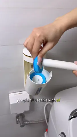 Say goodbye to the nasty old toilet brush 🤮#toiletbrush #CleanTok #LifeHack #satisfying #toiletcleaning #ConSantanderConecto 