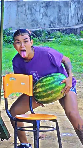 Changing fruits 🍉😂 #funnyvideos #funnymoments #prankvideos #funnyvideo #funny #prank #funnyprankvideos #prankvideo #funnypranks #funnyprank #fyp 