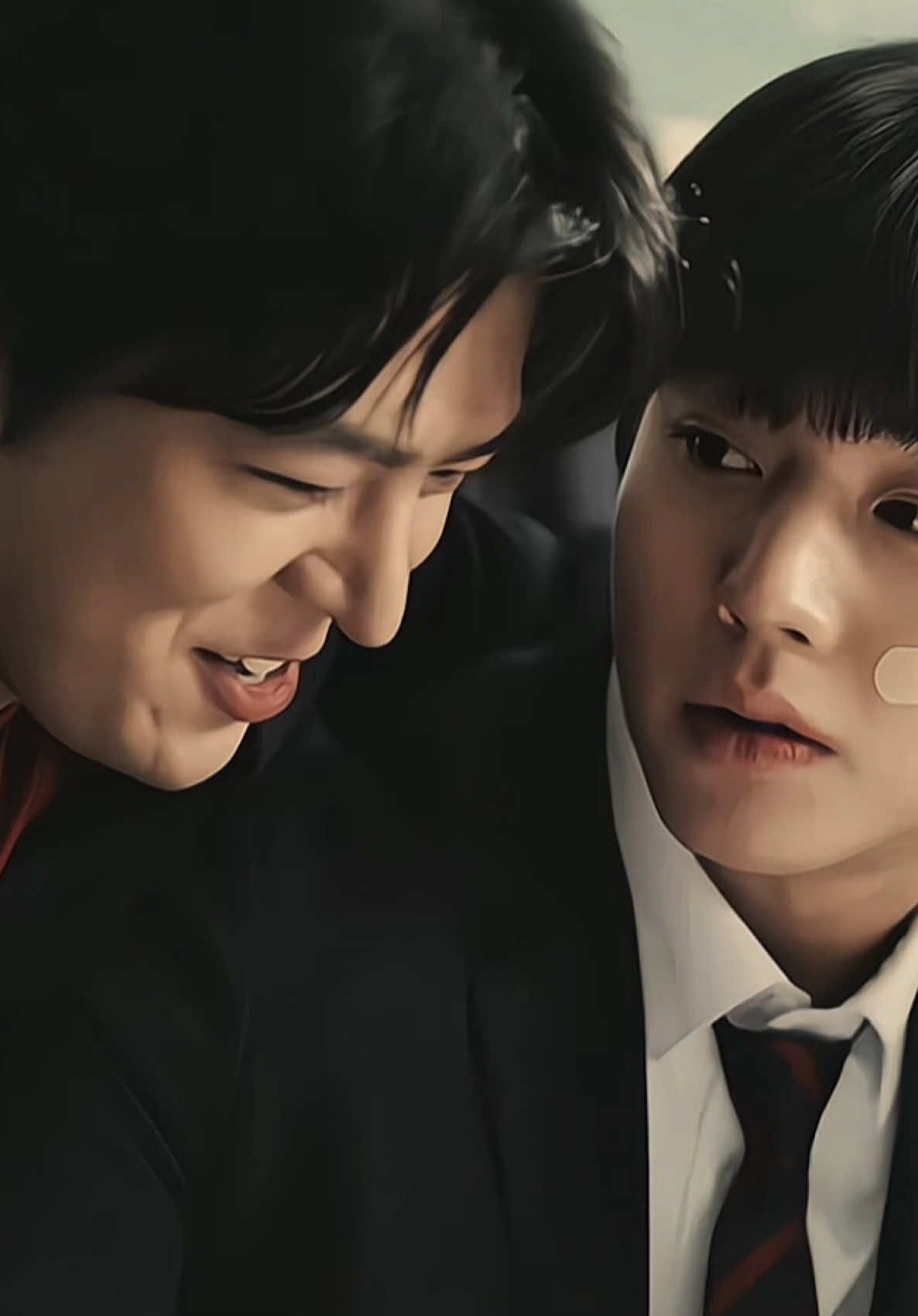 i love their friendship so much - sc: @kxdramascenes #weakhero #weakheroclass2 #weakheroclass #baku #sieun #parkhumin #ryeoun #parkjihoon #kdrama #kdramaedit #fyp #explore #viral