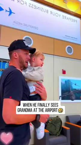 Baby is very excited to see grandma #Tiktok #Foryou #fpy #happy #Funny #funnyvideos #babytiktokforbaby 