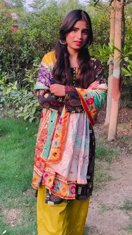 Raha bhi nahi jata Laibafareedvlogs #سنگت_ویڈیو_وائرل_کریسو_آپ_ہیں🥀 #1millionviews #foryou #tiktokviral #saraikisong #saraiki__status #saraikipoetry #plztiktokunfrezemyaccount #viral #1millionaudition #unfreezemyacount🙏😭 #سنگت_ویڈیو_وائرل_کریسو_آپ_ہیں🥀laiba #tiktoktrending #multan 