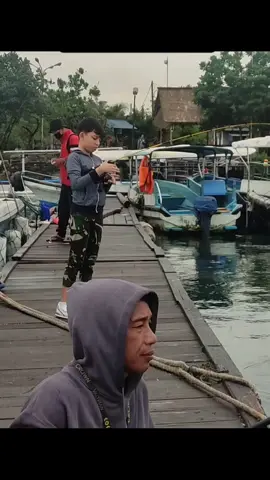 Mancing mania 🎣🎣 #mancingmania #kolamikan   #fyppppppppppppppppppppppp #fypシ゚ #ngabowi🤟😎 #jokowi 