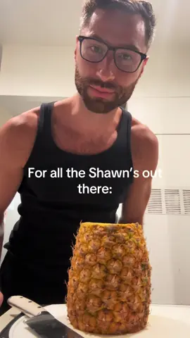 You’re welcome. #fy #fyp #pineapple #cooking #knifeskills #fruit 