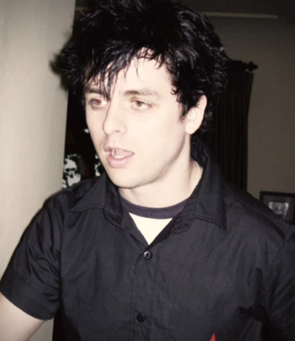 — i hate this but hes so beautiful 💔 #billiejoeastrongedit #billiejoearmstrong #mikedirnt #greendayedit #mikedirntedit #greenday #90s #2000s #trecool #whatsername #beeznutzeditz #beeznutz22 #punkrock #edit #fyp #punkbunny 