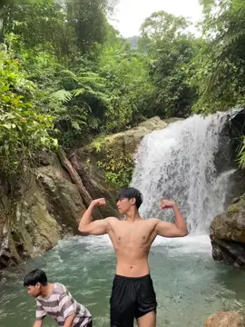 curuugg #fyppppppppppppppppppppppp #fypage #calisthenics #fluzzyx #fyp #fineshyt #fypシ゚ #fy #aesthetic #curug #curugbogor #GymTok #workoutmotivation #sixpack 