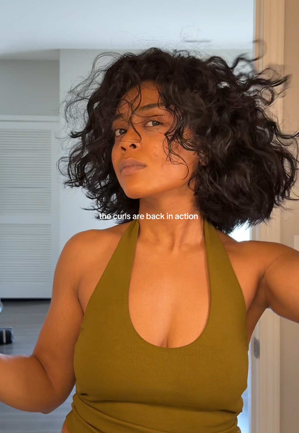 bringing back the curls for the girls🧚🏽. @wavytalkofficial  #wavytalk #hairtok #mothersday#texturedhair #curlyhairroutine #grwmhair #diffuser 