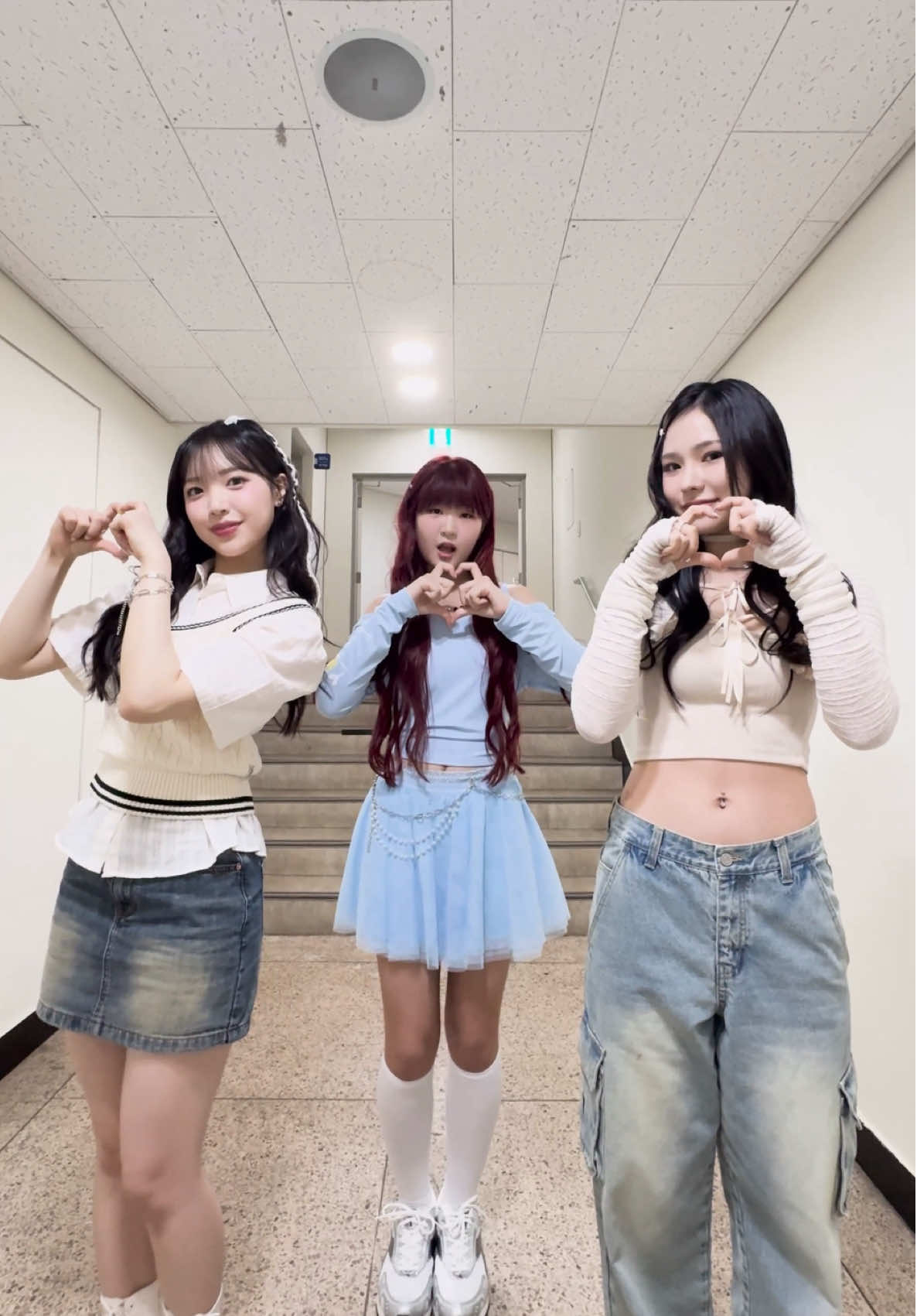 Hey Bestie🩷 서이브님이랑 TIPTOE 챌린지🥰🫶🏻 #CandyShop #캔디샵 #수이 #SUI #사랑 #SARANG #서이브 #seoeve @서이브 (seoeve_official) #TIPTOE #팁토 #CandyShop_TIPTOE #TIPTOEChallenge