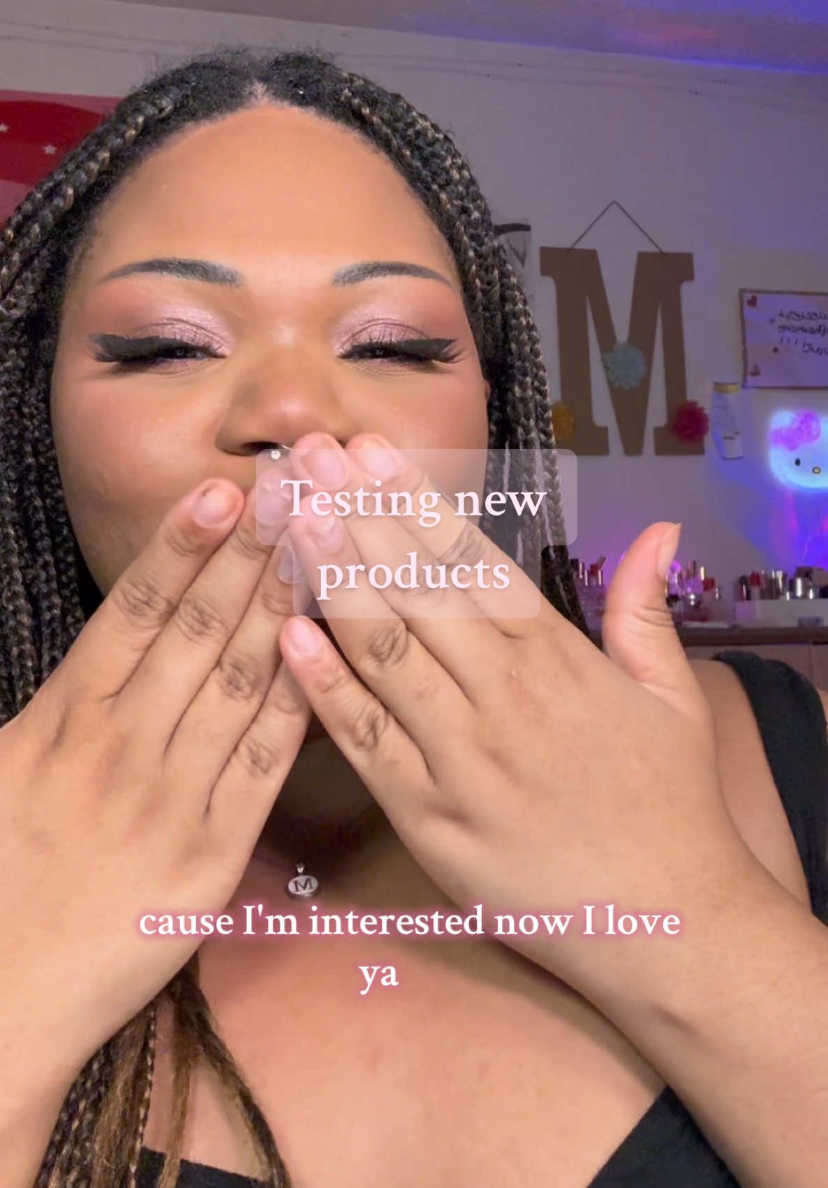 I think i might actually prefer the mini, it's just so perfect! 🤭💖 • @carslan_us  • #CARSLAN #carslanpowder #settingpowder #makeup #pressedpowder