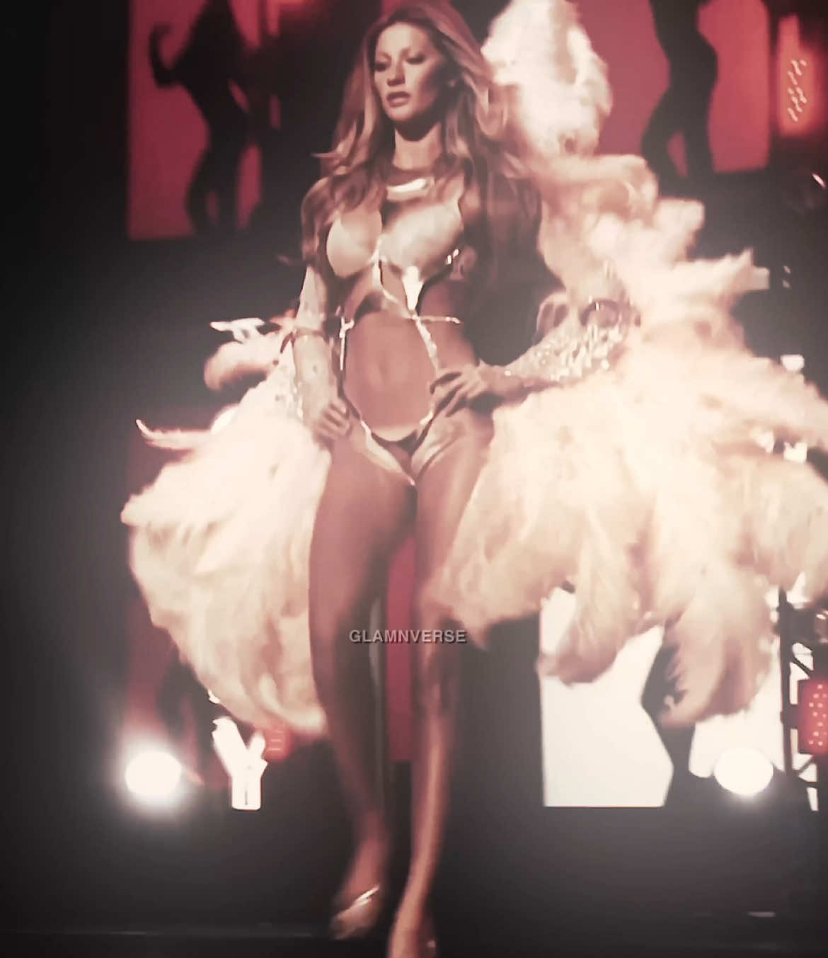 #fyp #giselebündchen #giselebundchenedit #Runway #Runway #model #runwaywalk 