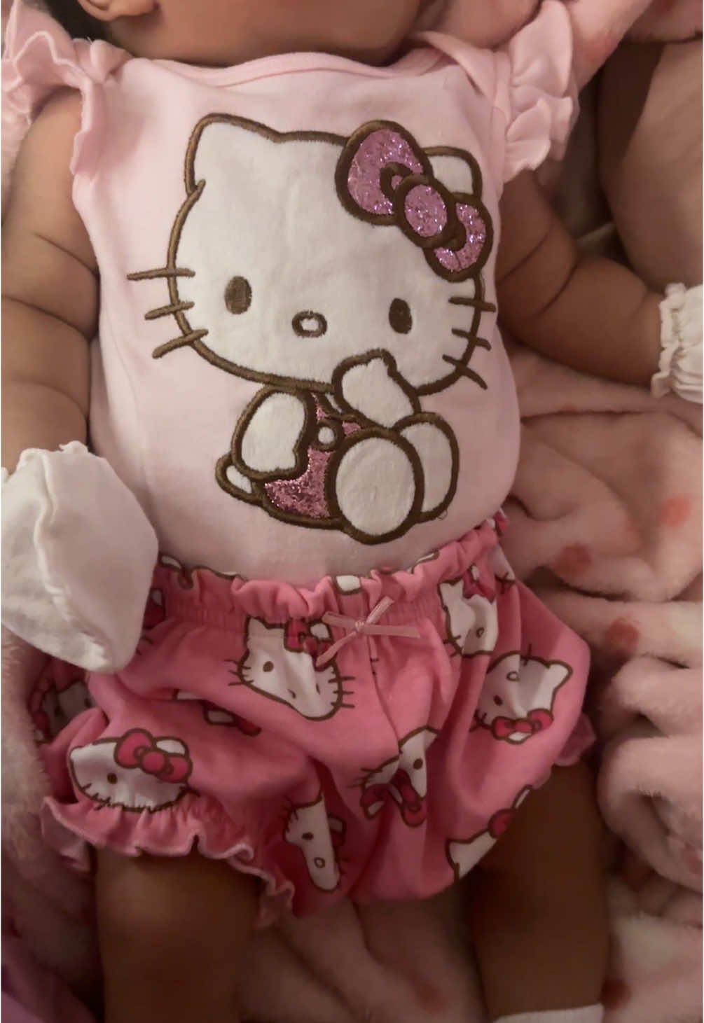 pretty little baby 🥹🥹 #babygirl #fyp #foryou #hellokittybaby #momtok 