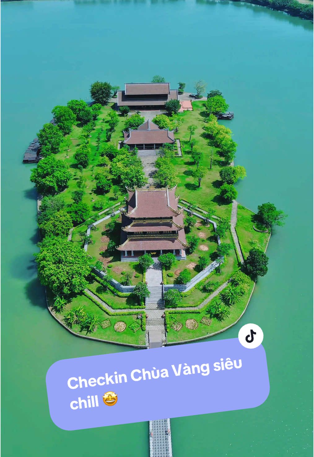 Địa điểm siêu chill 🙂‍↕️ tuy rằng nước sâu cấm bơi lội 🏊 nhưng người dân Ninh Bình chỉ tắm tí thôi 😅 #ninhbinh #phocohoaluninhbinh #casariahotel #trangan #tamcoc #chuavang 