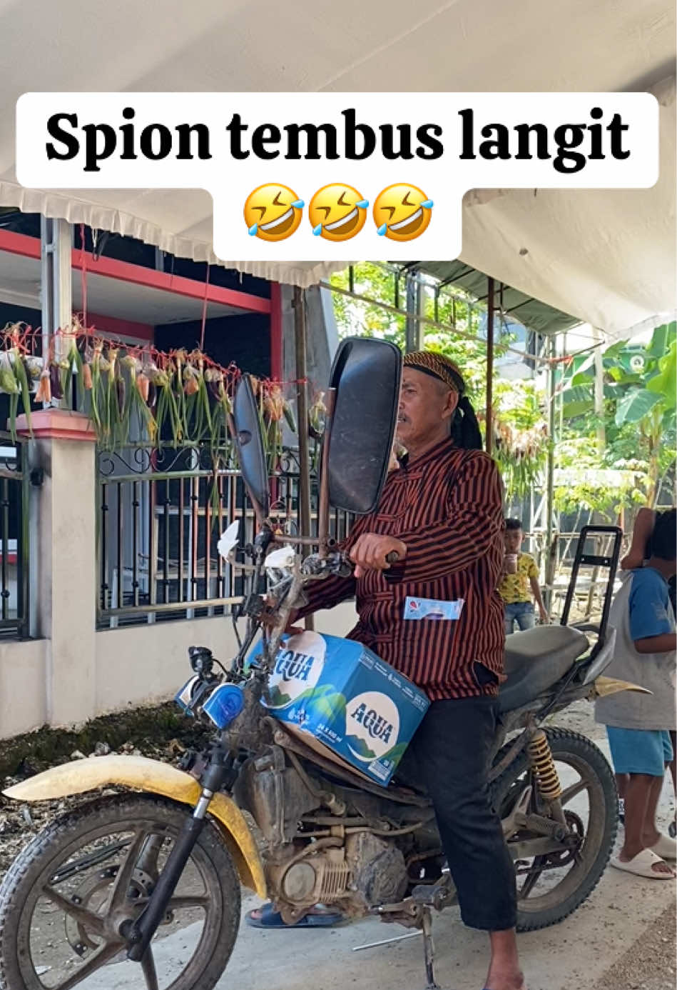 Kui lagi spion,e tok durung liyane 🤣🤣🤣 #spion #motor #unik #lucu #fyp #kontenkreator 