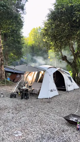 #camping #campinglife #tenda #peralatancamping #setuptent #mobigarden #mobigardenholidaystar300 #campingground #campingciwidey #tent #boemisaturnuscamp 