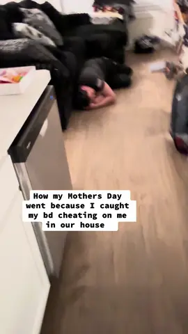 Such a memorable Mothers Day. #cheater #narcissist #mastermanipulator #fmybabydaddy #single #fyp #foryoupage #foryouu #viral #bald #clown #funny Contact licensing@Newsflare.com to license 