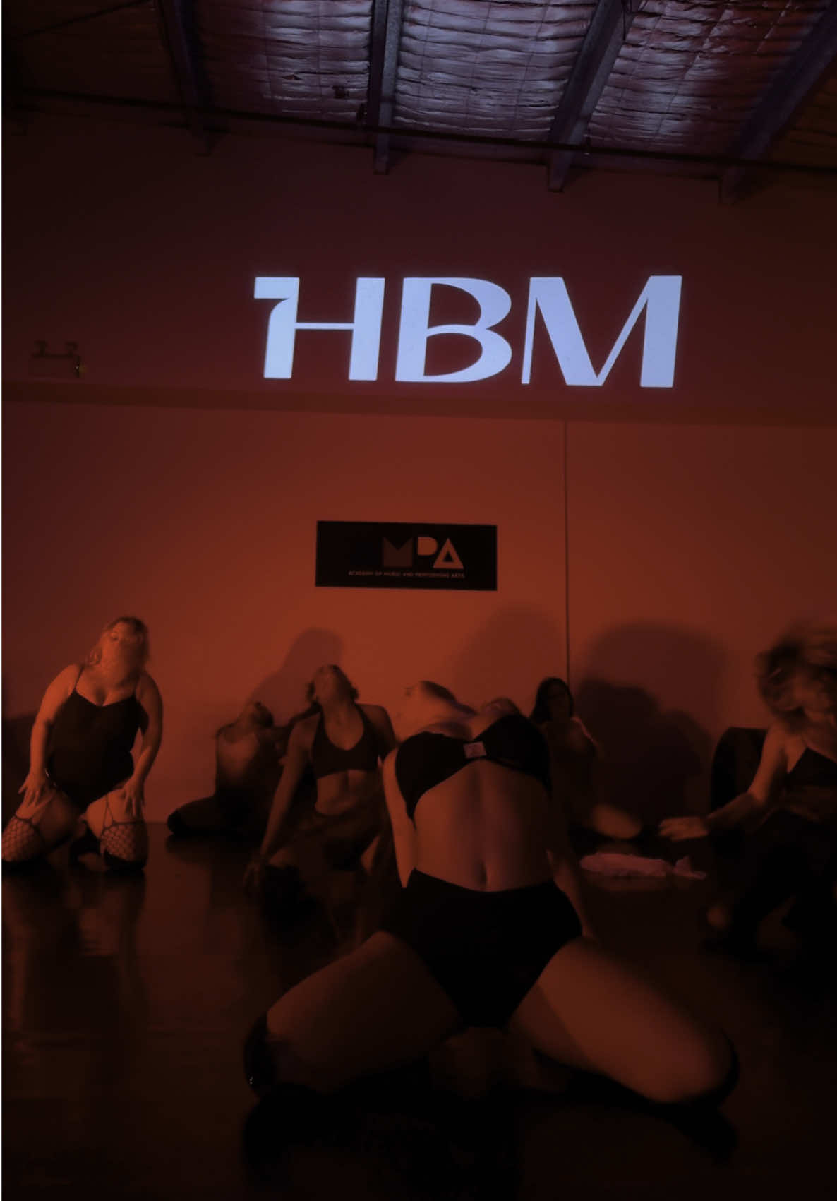 🚨🚨 #usher #lemmesee #heelsdance #fyp #heelsaustralia #danceclass #dancetok #heels #hbmthestudio #worstbehavior 