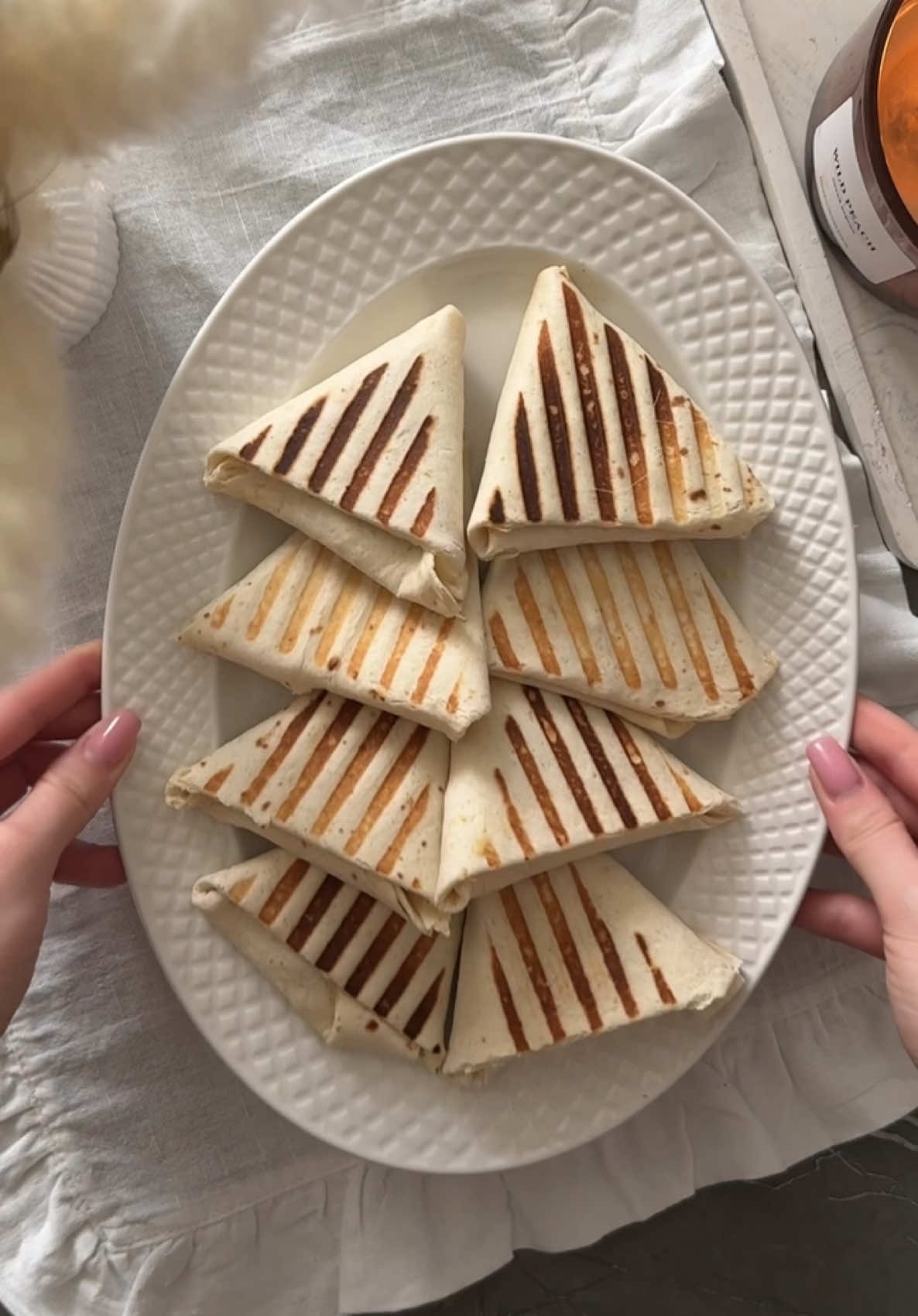 Конвертики с тунцом😍 #foodru #рецепты #конвертикистунцом #конвертикиизлаваша