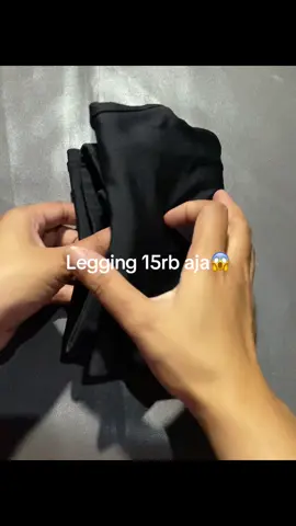 Rekomendasi legging cocok dipakai olahraga atau keseharian harganya murah bgt 15rb aja🫶 #legging #leggingmurah #leggingwanita 