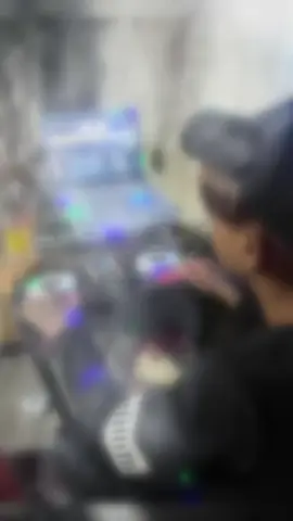 DJ