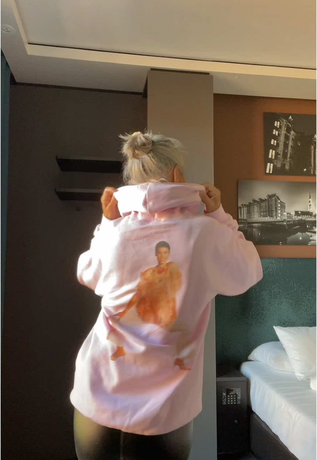 Thank you @In Print We Trust  I like my hoodie so much 💓 #hoodielover #tanzenmachtglücklich #fyp #bestager 