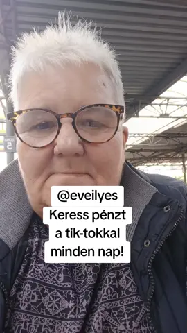 #telefonnal #otthonról #onlinemunka #digitalismarketing #penz #fyp 