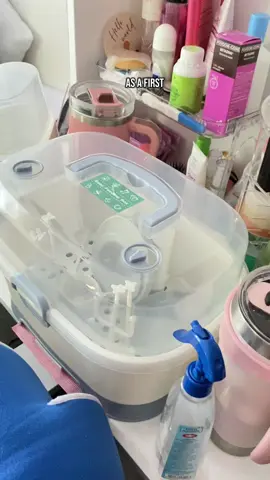 Big help to sa akin ngayon #feedingbottleorganizer #feedingbottlestoragebox #firsttimemom #momlife #newbornstage #newbornbaby 