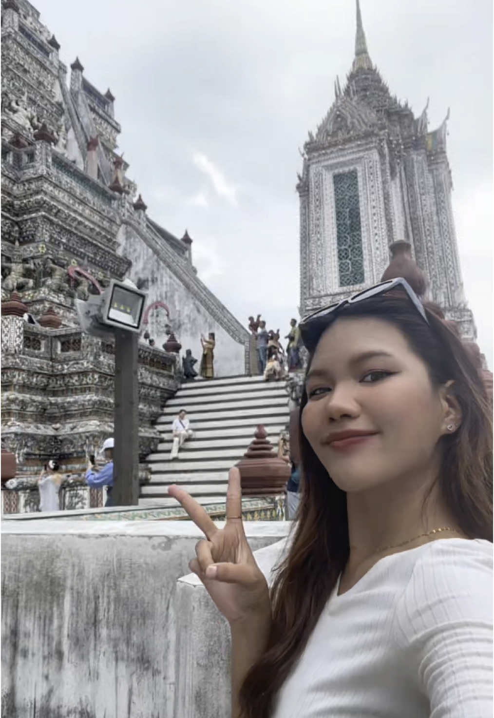 ทำบุญ ทำใจ 🤍🙇🏻‍♀️#foryou #thailand #วัดโพธิ์ #วัดอรุณราชวราราม 