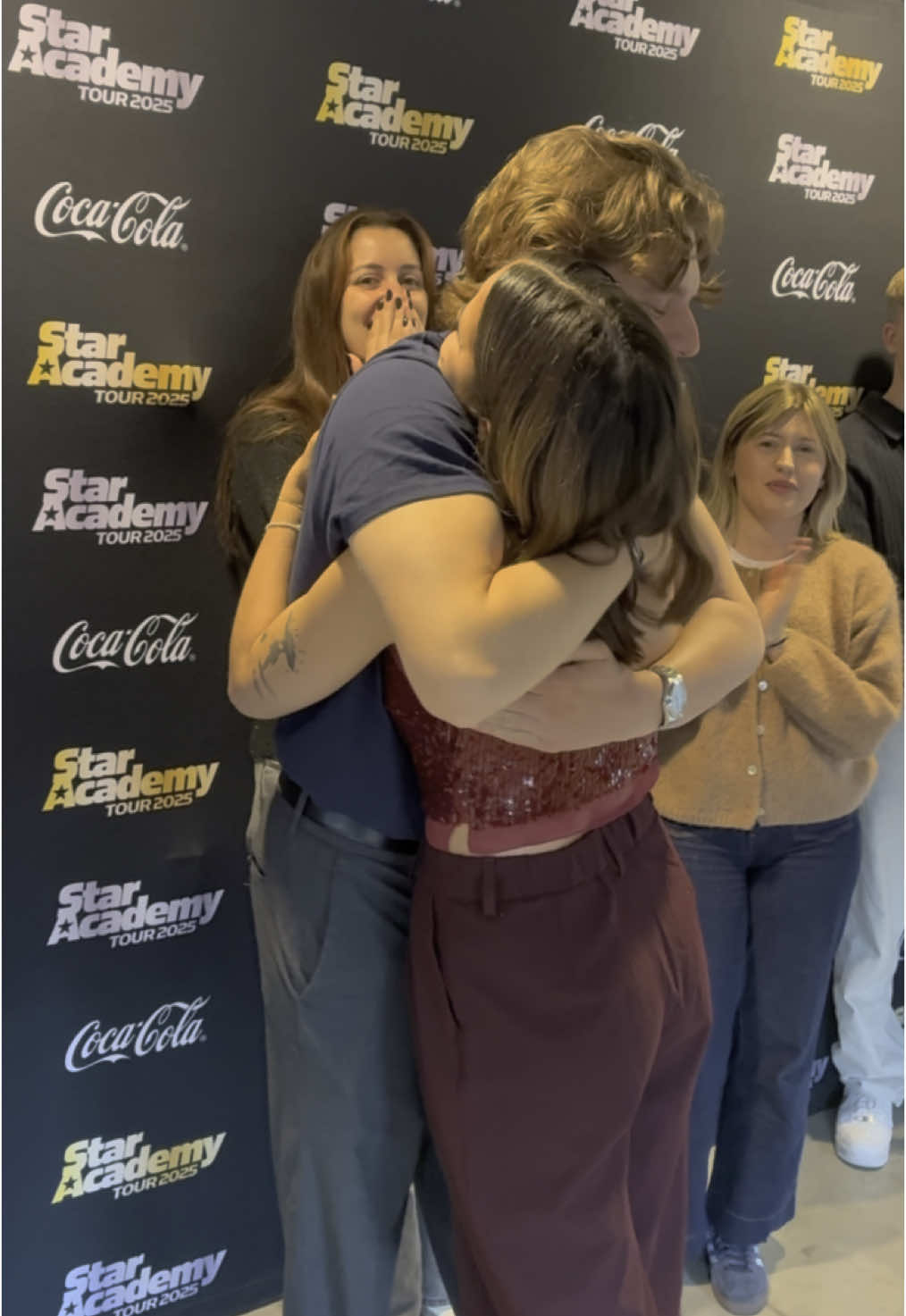 Et d’un coup tout s’éclaire.. Tellement reconnaissante 🤍 Merci pour ta générosité sans limites ⭐️ Je t’aime  @Ulysse  #StarAcademy #starac #staracademy2024 #teamulysse #ulysse #ulyssesaragas #ulyssestaracdemy #meetandgreet 