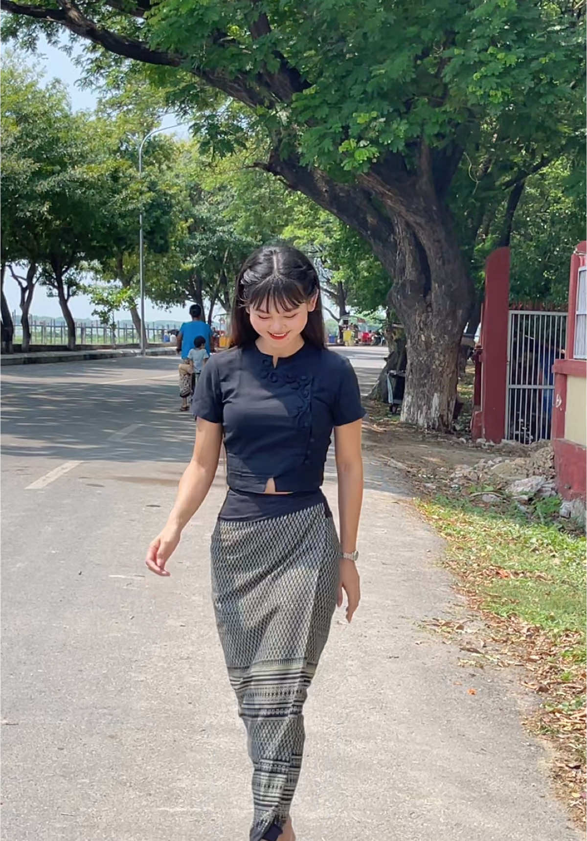 #ခေတ်စားနေလို့ #trending #အမရပူရသူလေး🌸 #fypシ゚ #foryoupage #foryoupageofficiall #fyppppppppppppppppppppppp @Su 