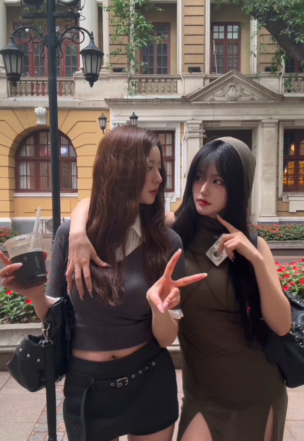 흔한 자매의 아웃핏 체크 ♥️ @찐 조인하 계정 🪄🪄🪄🪄