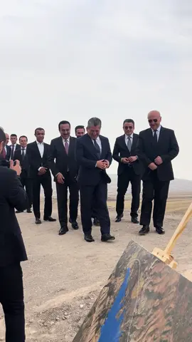 بە وێنە؛ کردنەوەی کارگەی چیمەنتۆ و وێستگەی کارەبای 'دابین' لەلایەن سەرۆک وەزیران مەسرور بارزانی
