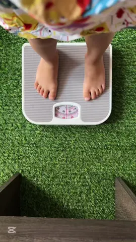 Human scale for easy and accurate monitoring of your weight 👌 #humanscale #weighingscale #manualweighingscale 