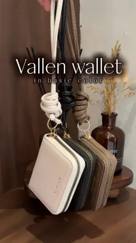 The #VallenWallet now in three timeless colors—black, white, and brown. Choose your favorite, keep your essentials stylish and secure! 🌟 #Dompet #Cardholder #Dompetkartu #tas #taswanita 