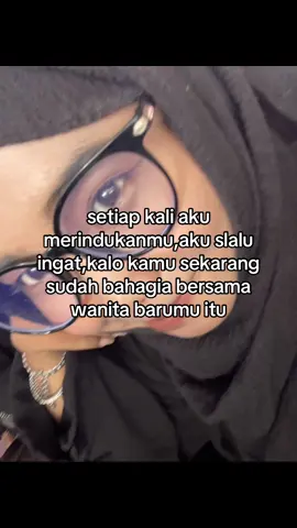 aku kangen kamu#fyp #fylpシviralシ🦋tiktok #fyppppppppppppppppppppppp #foryou #viraltiktok #sakithati 