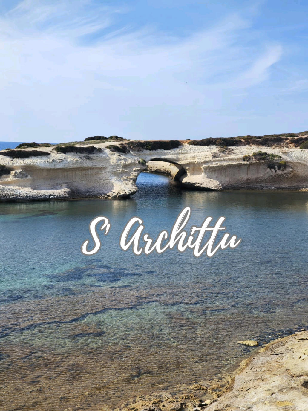 Ecco la nostra seconda spiaggia dell'oristanese che vi proponiamo 🌞 Ti piace tuffare? Questa è la spiaggia ideale per te!!! Resta in contatto per scoprire la prossima spiaggia ⛱️ #sardegna #sardegnatiktok #foryoupage❤️❤️ #foryour #foruyou 