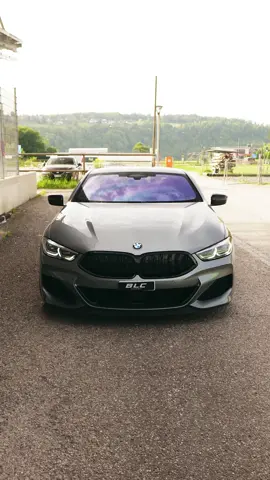 BMW M850i First Edition •46’000 Km •Baujahr 2021 •CH-Fahrzeug •Top Ausstattung •Fortlaufende Werksgarantie bis 100’000 Km oder 4 Jahre (Verlängerbar) •Gratis-Service bis 100’000 Km oder 10 Jahre Unser Leasingangebot; - ohne Anzahlung / 60 Monate / mtl. nur 1.155,87 CHF Barkaufpreis: 79’900.00 CHF #bmw #bmwm #schweiz 