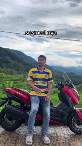 Mau berapa tusuk ? #haha #fyppppppppppppppppppppppp 
